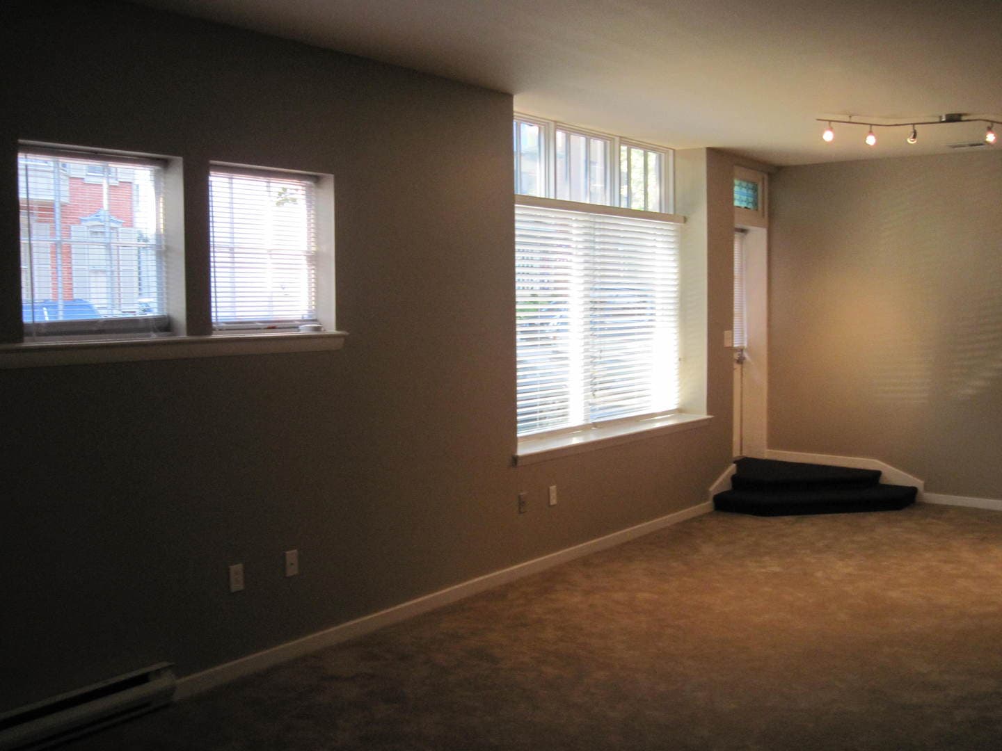 Pottstown Apartment: 124 King St