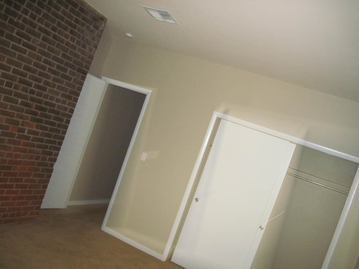 Pottstown Apartment: 124 King St