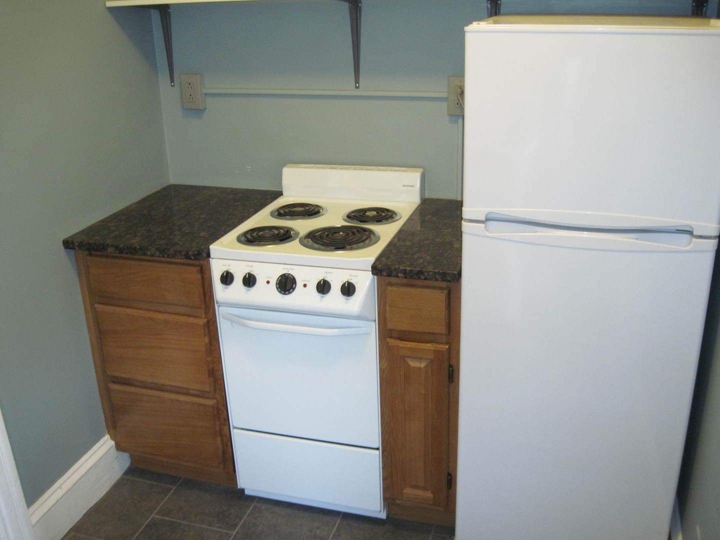 Pottstown Apartment: 117 High St