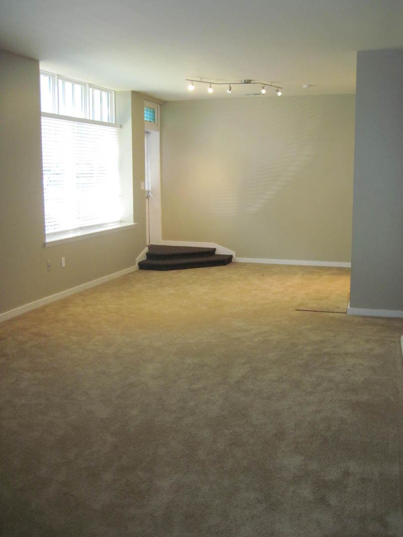 Pottstown Apartment: 124 King St