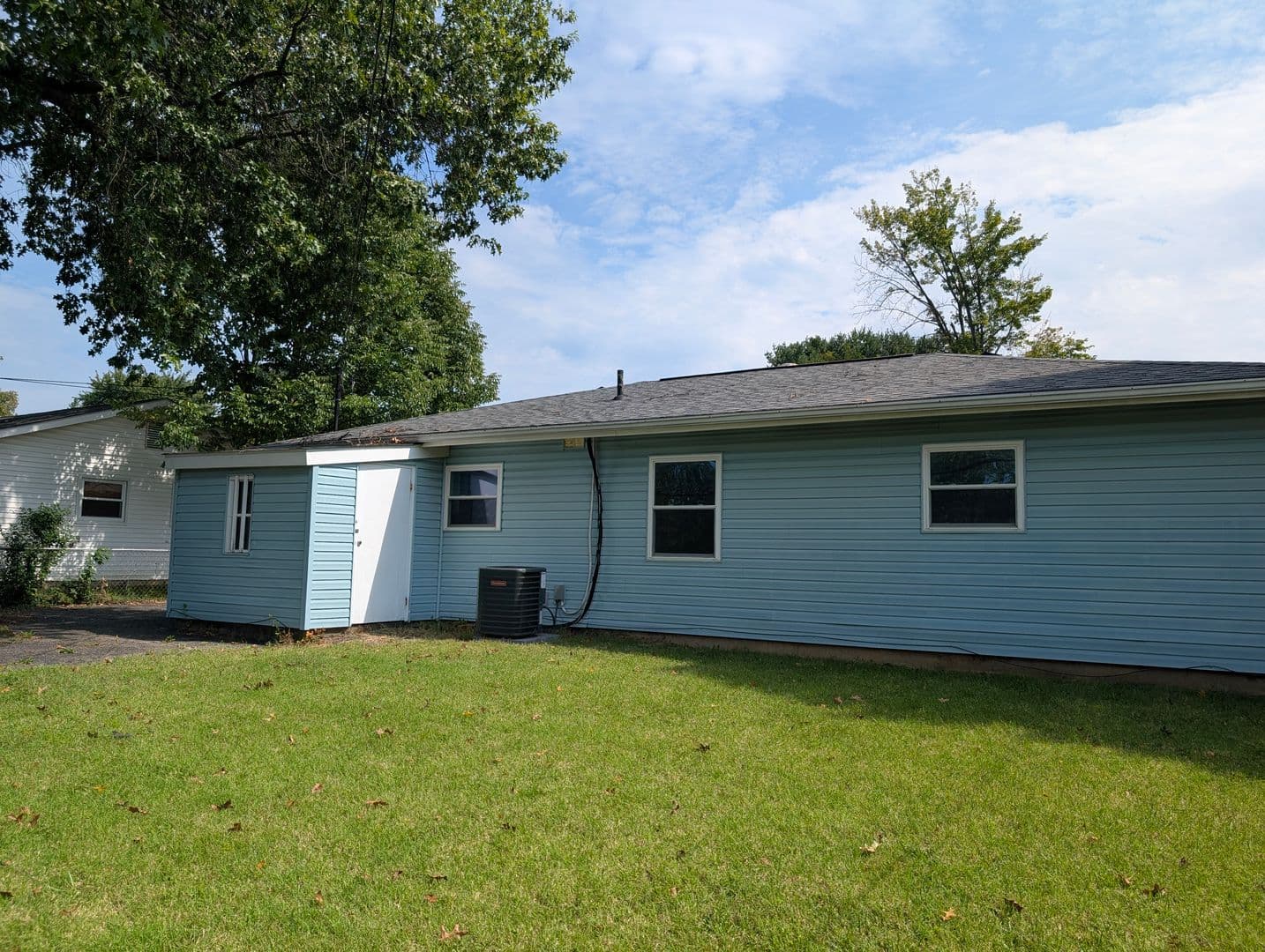 Reynoldsburg House: 1055 Cottingham Road