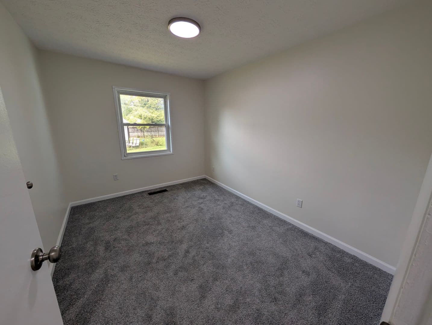 Reynoldsburg House: 1055 Cottingham Road