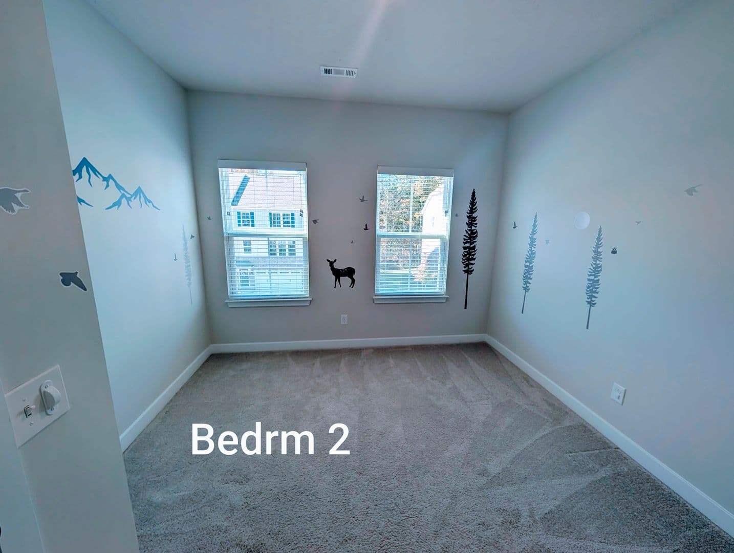 Avon House: 1470 Caymus Ct