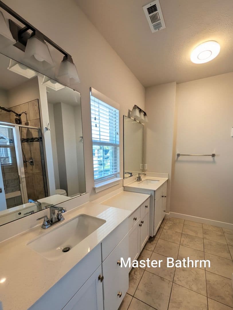 Avon House: 1470 Caymus Ct