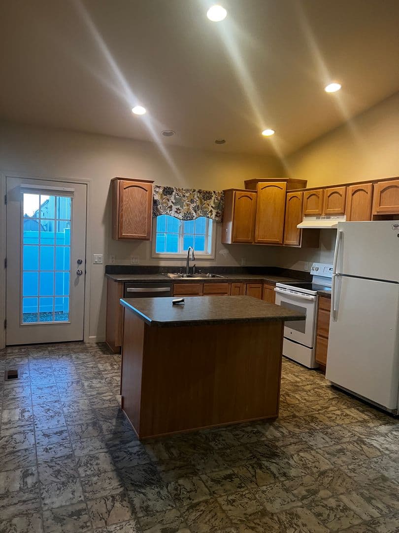 Billings House: 3142 New Hope Dr