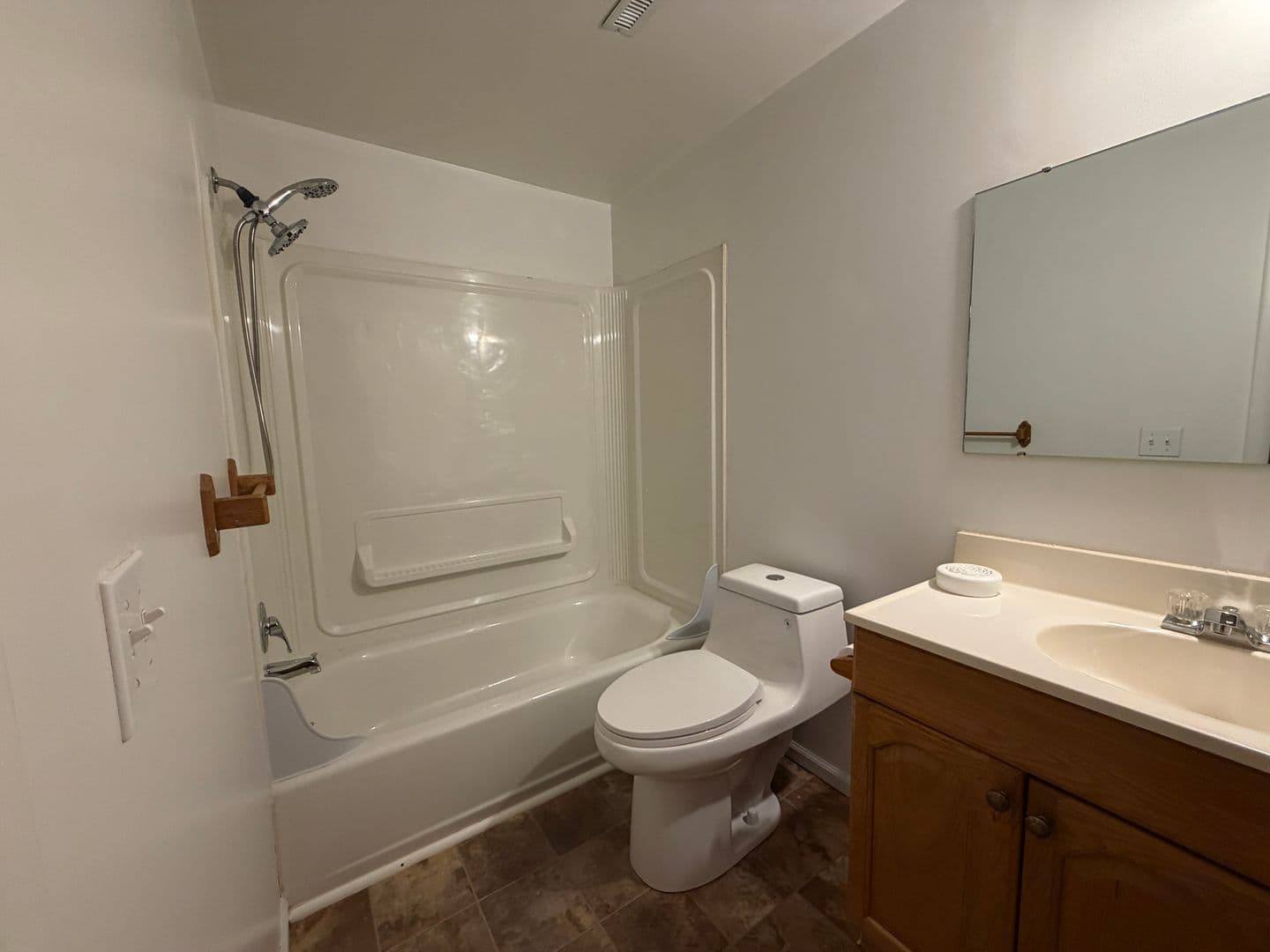Billings House: 3390 Canyon Drive #C18