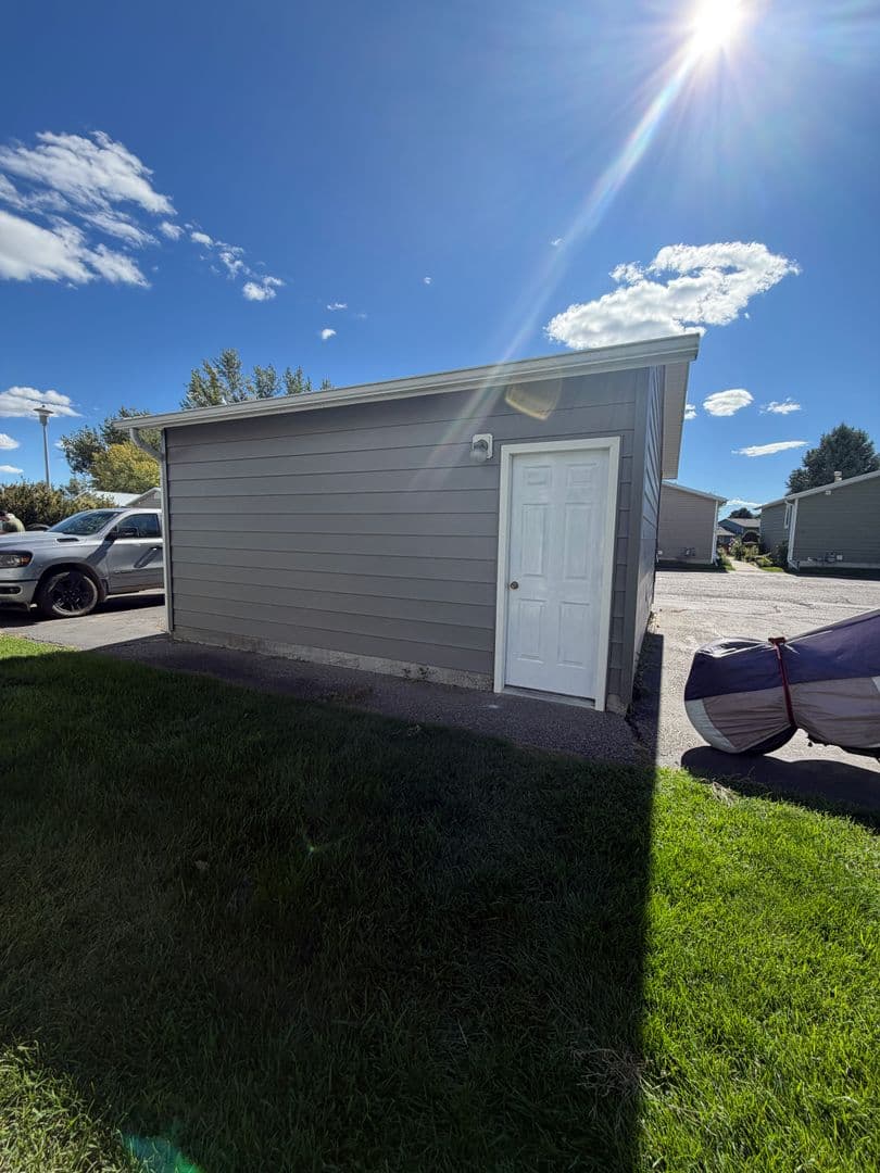 Billings House: 3390 Canyon Drive #C18