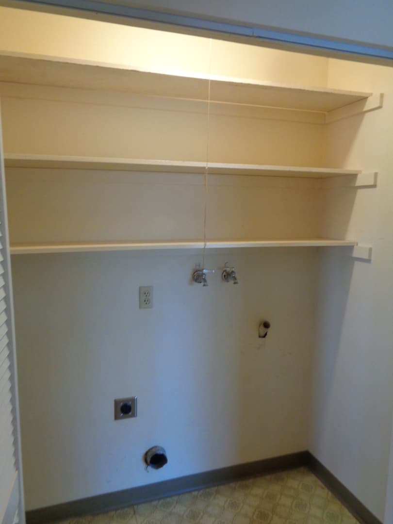 Billings Apartment: 2215 Monad
