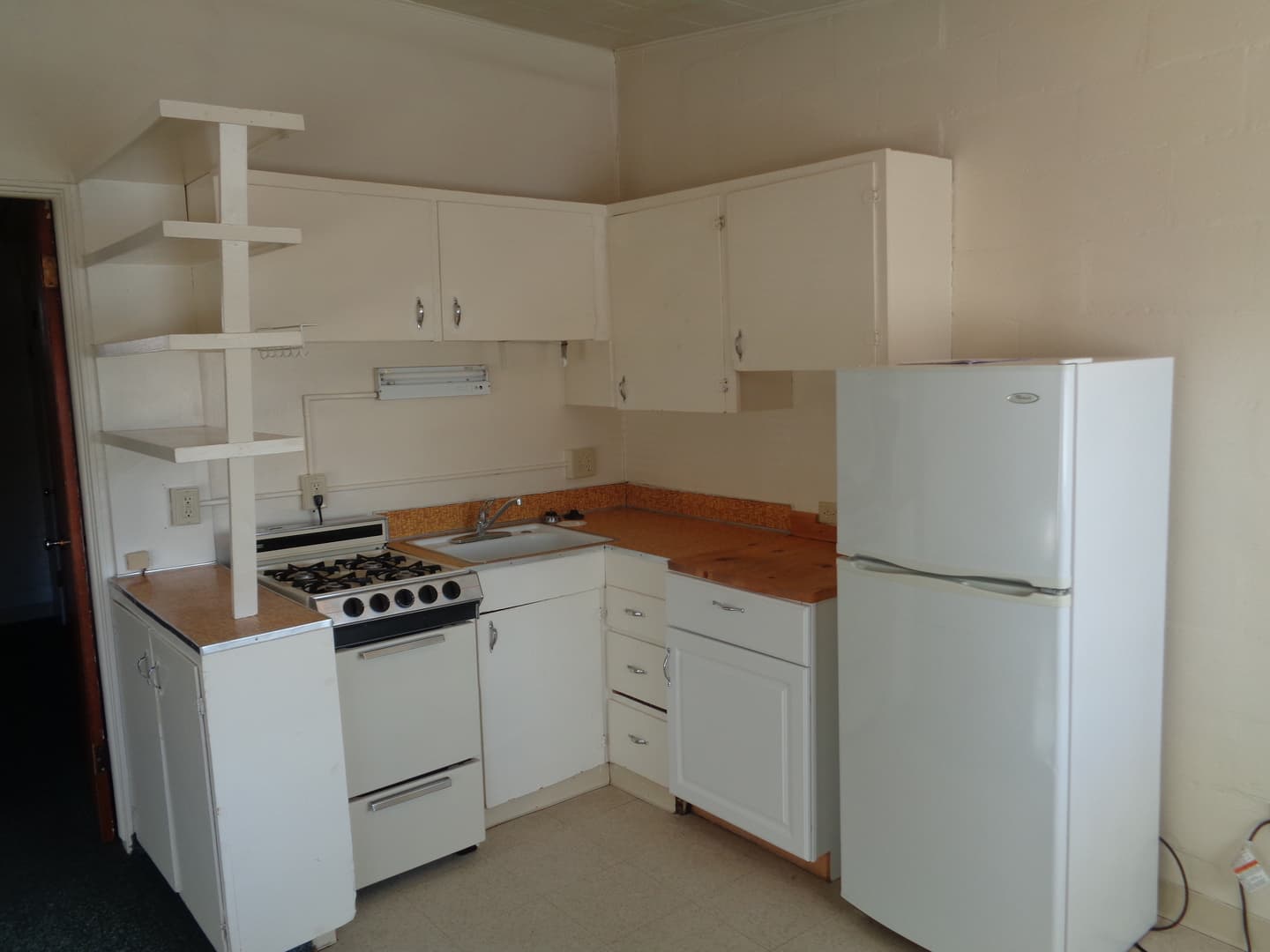 Billings Apartment: 428 Milton Rd
