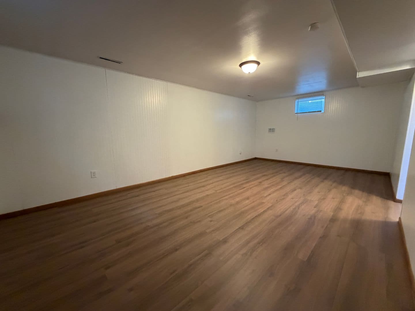Billings House: 3390 Canyon Drive #C18