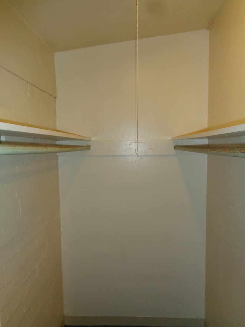 Billings Apartment: 428 Milton Rd