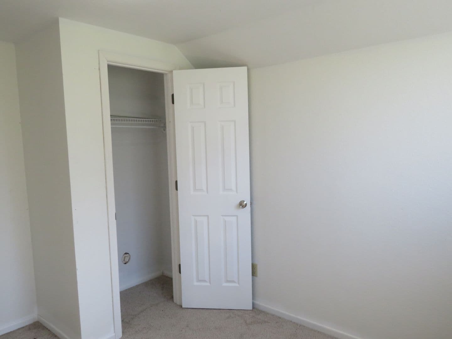 Billings Apartment: 317 Jackson Street