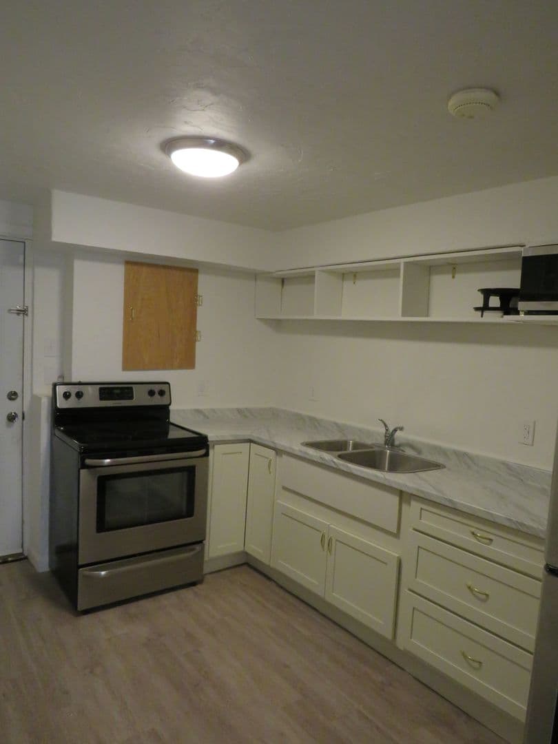 Billings Apartment: 317 Jackson Street