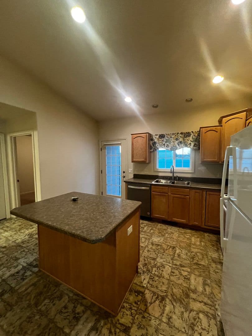 Billings House: 3142 New Hope Dr