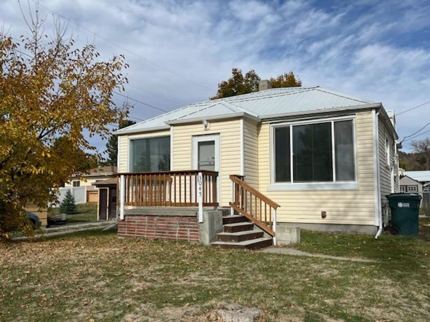 Billings House: 3045 Poly Dr