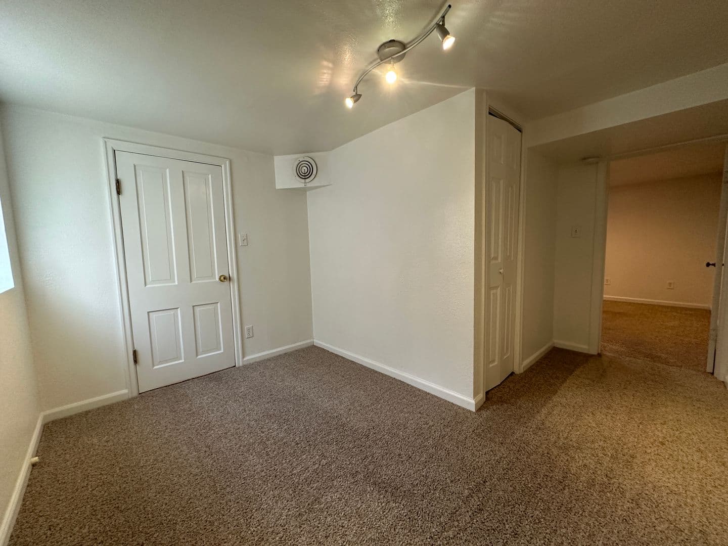 Billings Apartment: 532 Yellowstone Avenue