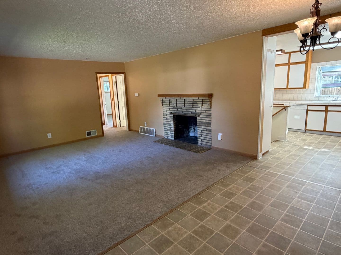 Billings House: 2414 Meadowood St.