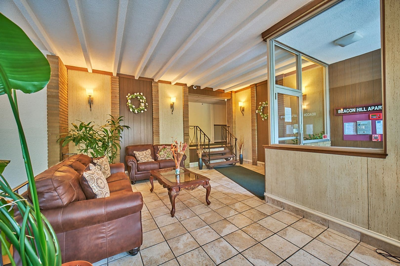Euclid Apartment: 22230 Euclid Ave