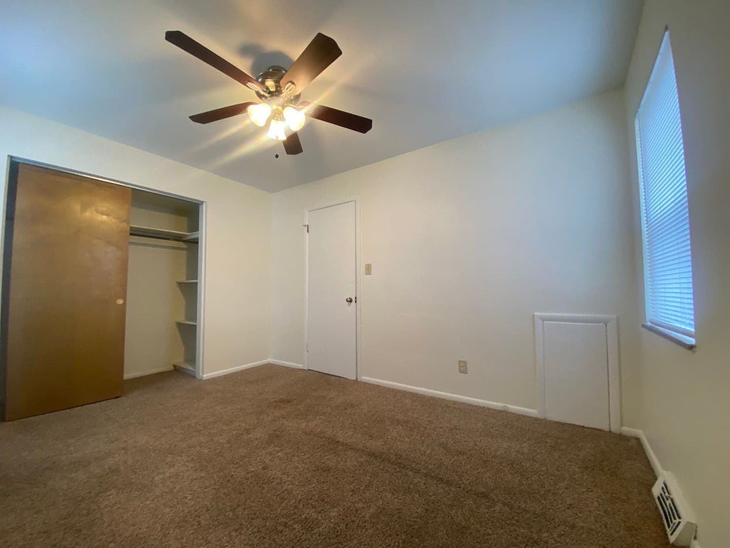 Euclid Apartment: 22450-22400 Euclid Ave.