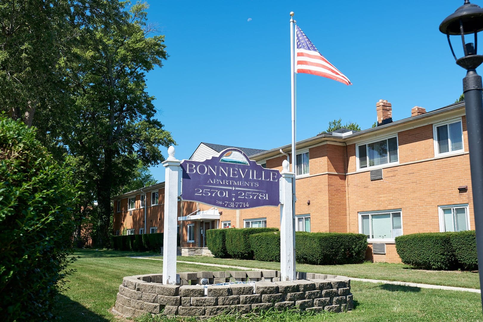 Euclid Apartment: 25701-25781 Lakeshore Blvd.