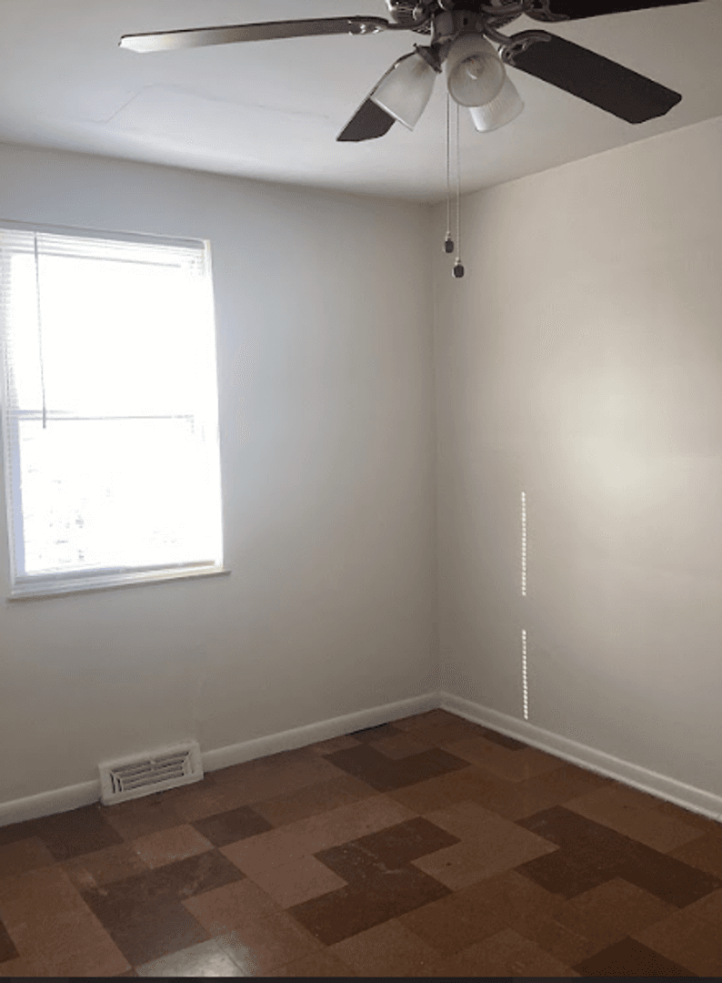 Euclid Apartment: 22450-22400 Euclid Ave.