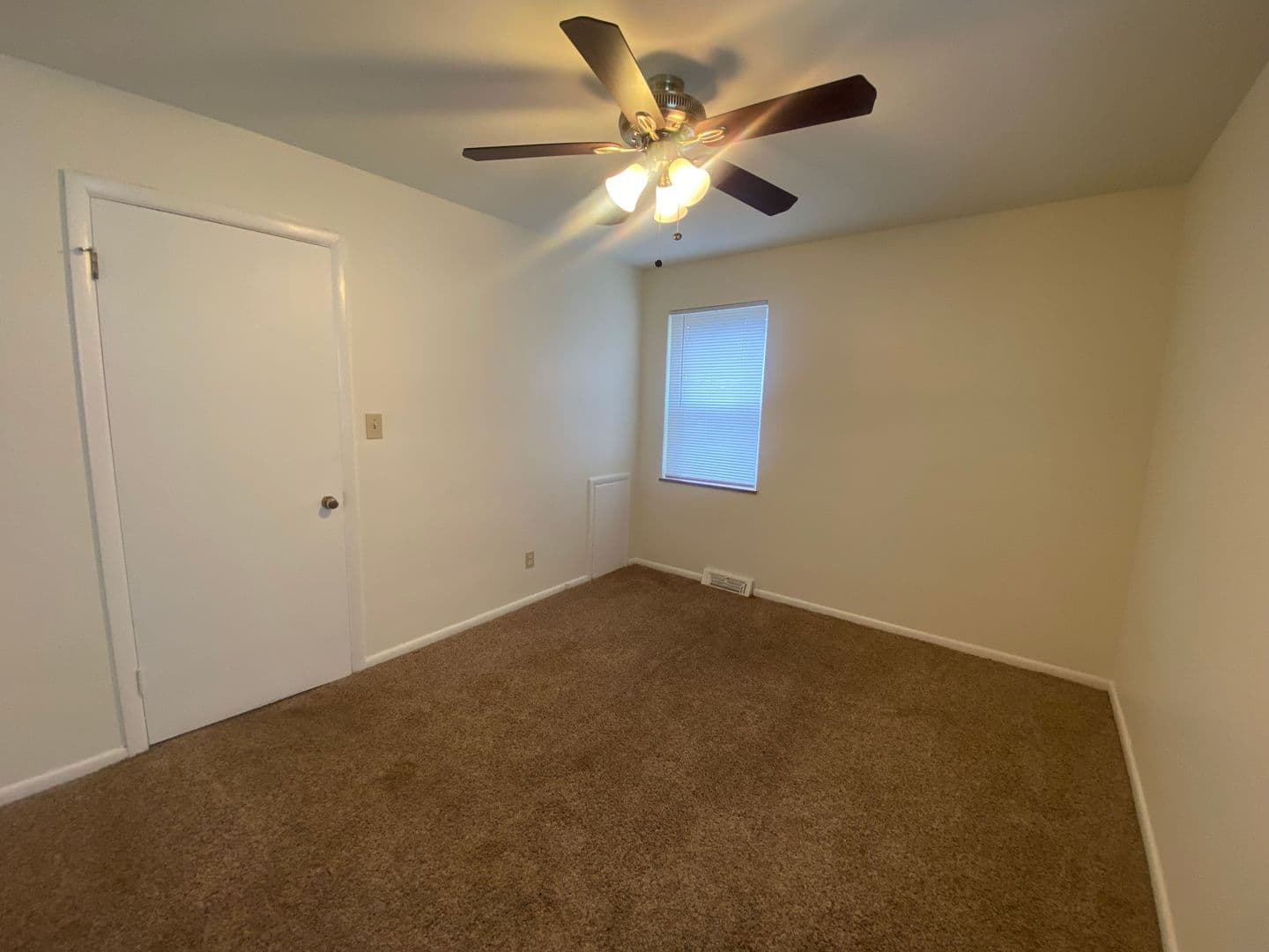 Euclid Apartment: 22450-22400 Euclid Ave.