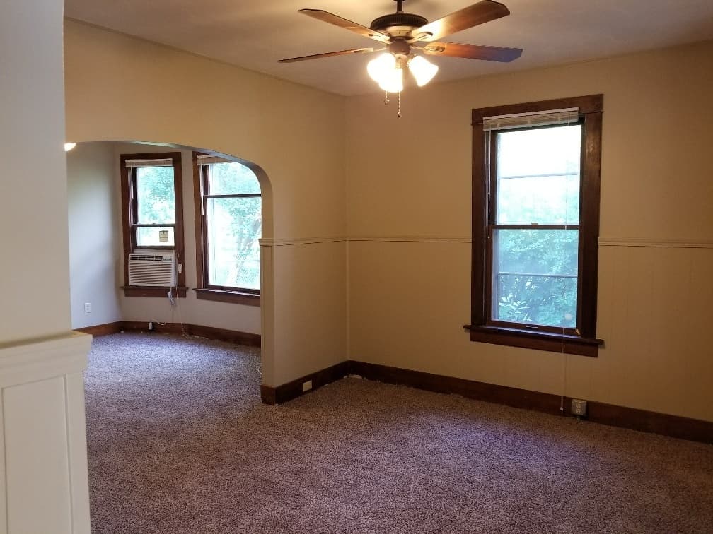 Omaha House: 2131 Drexel St