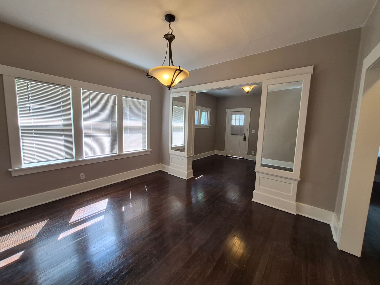 Omaha House: 4410 Cass St