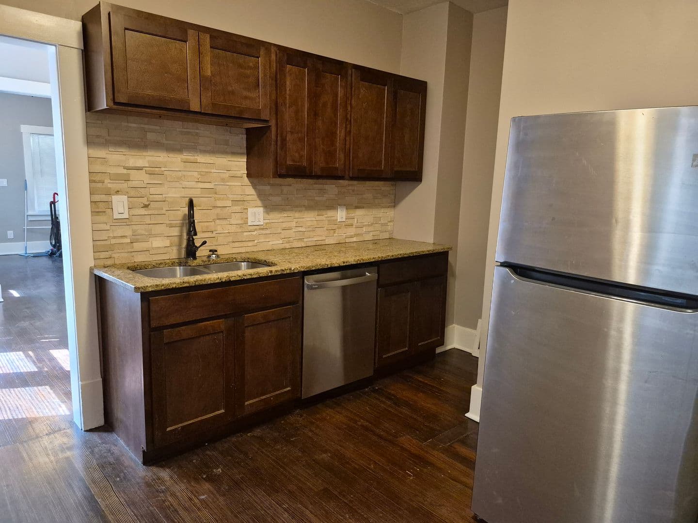 Omaha House: 4410 Cass St