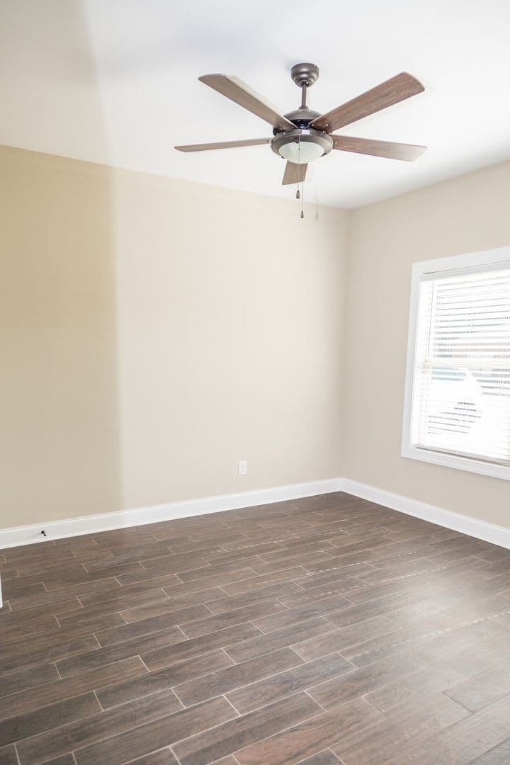 Tuscumbia Apartment: 4311 Elledge Lane