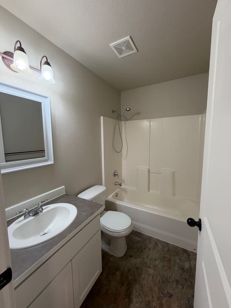Cheney Townhome: Alki - BlackHawk Ln