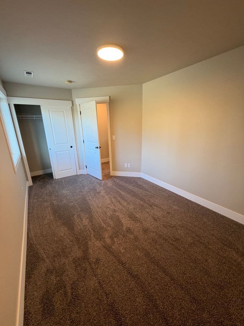 Cheney Townhome: Alki - BlackHawk Ln