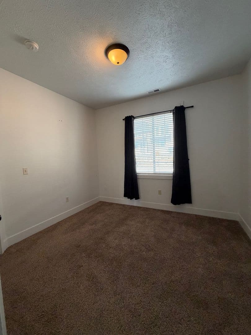 Cheney Townhome: Alki - BlackHawk Ln