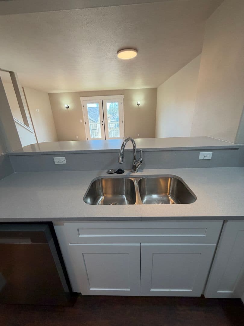 Cheney Townhome: Alki - BlackHawk Ln