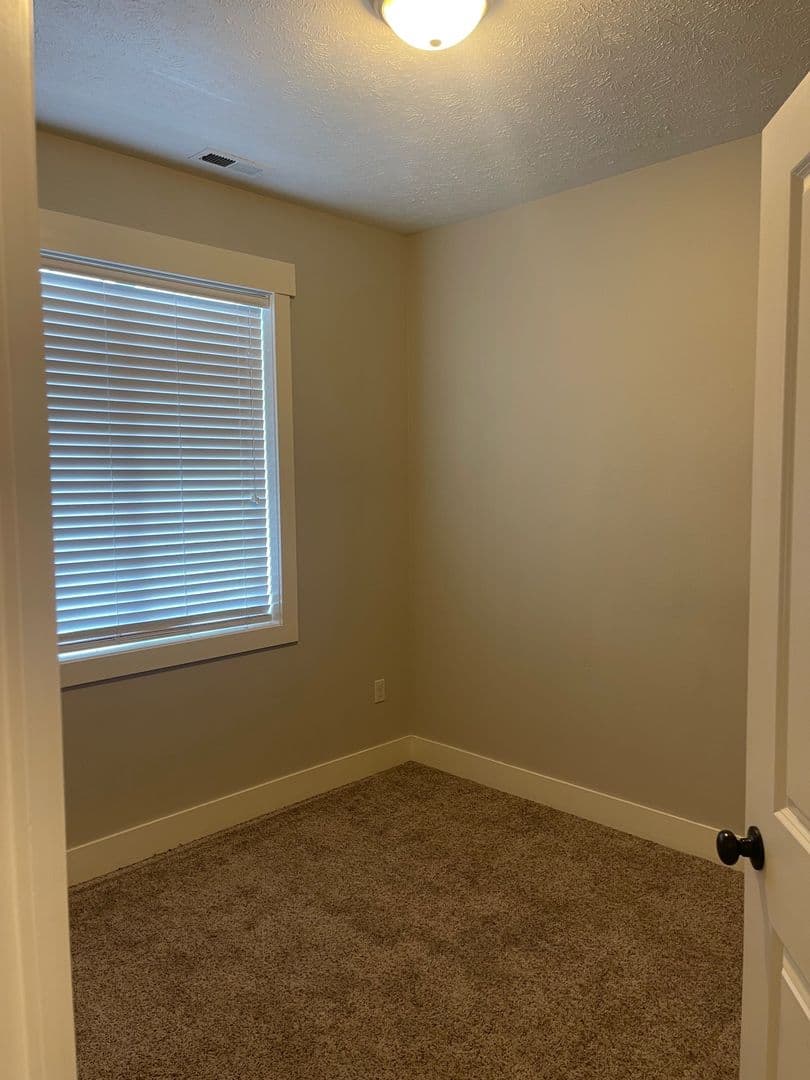 Cheney Townhome: Alki - BlackHawk Ln