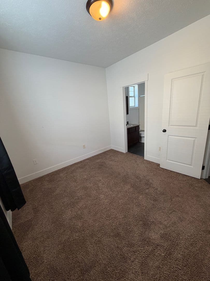 Cheney Townhome: Alki - BlackHawk Ln
