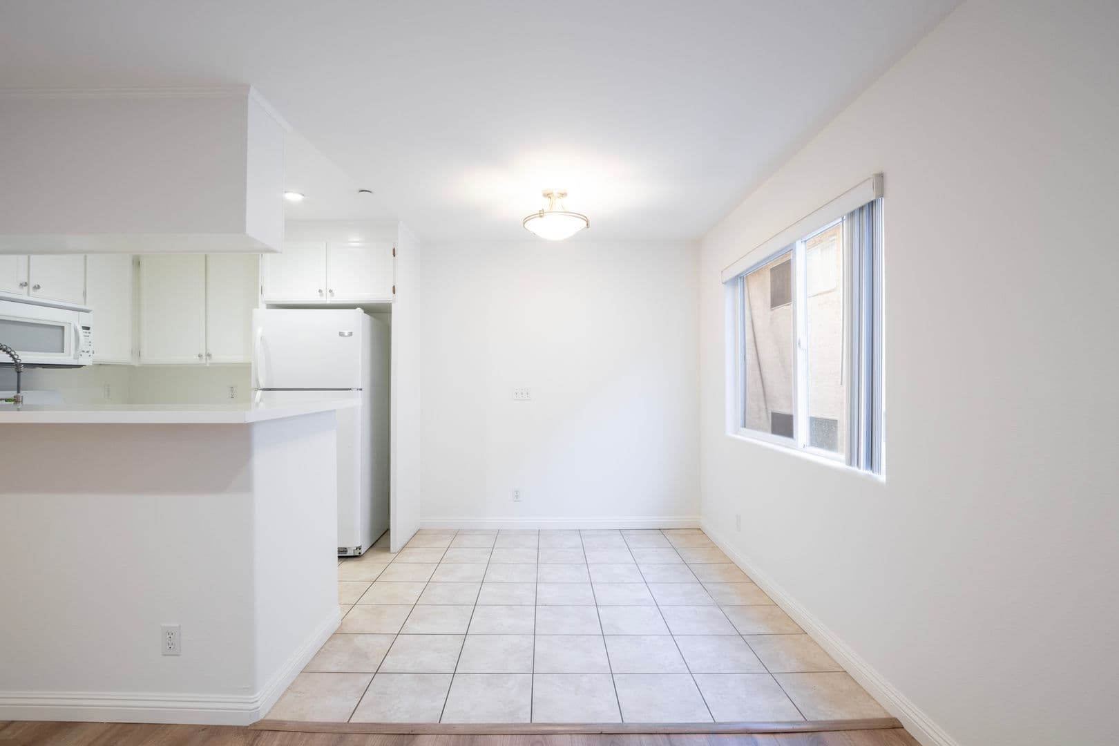 Los Angeles Apartment: 3644 Keystone Ave