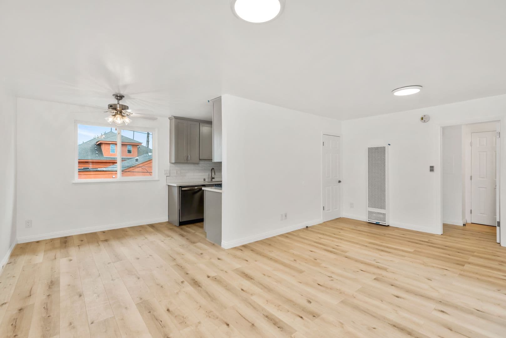Los Angeles Apartment: 1510 S. St Andrews Place
