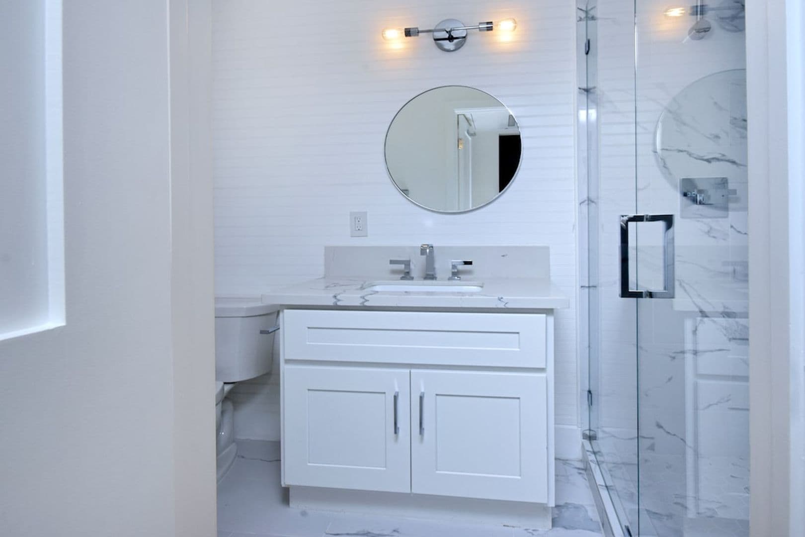 Santa Monica Apartment: 834 4th Street
