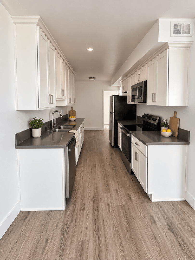 Culver City Apartment: 6125 Canterbury Dr.