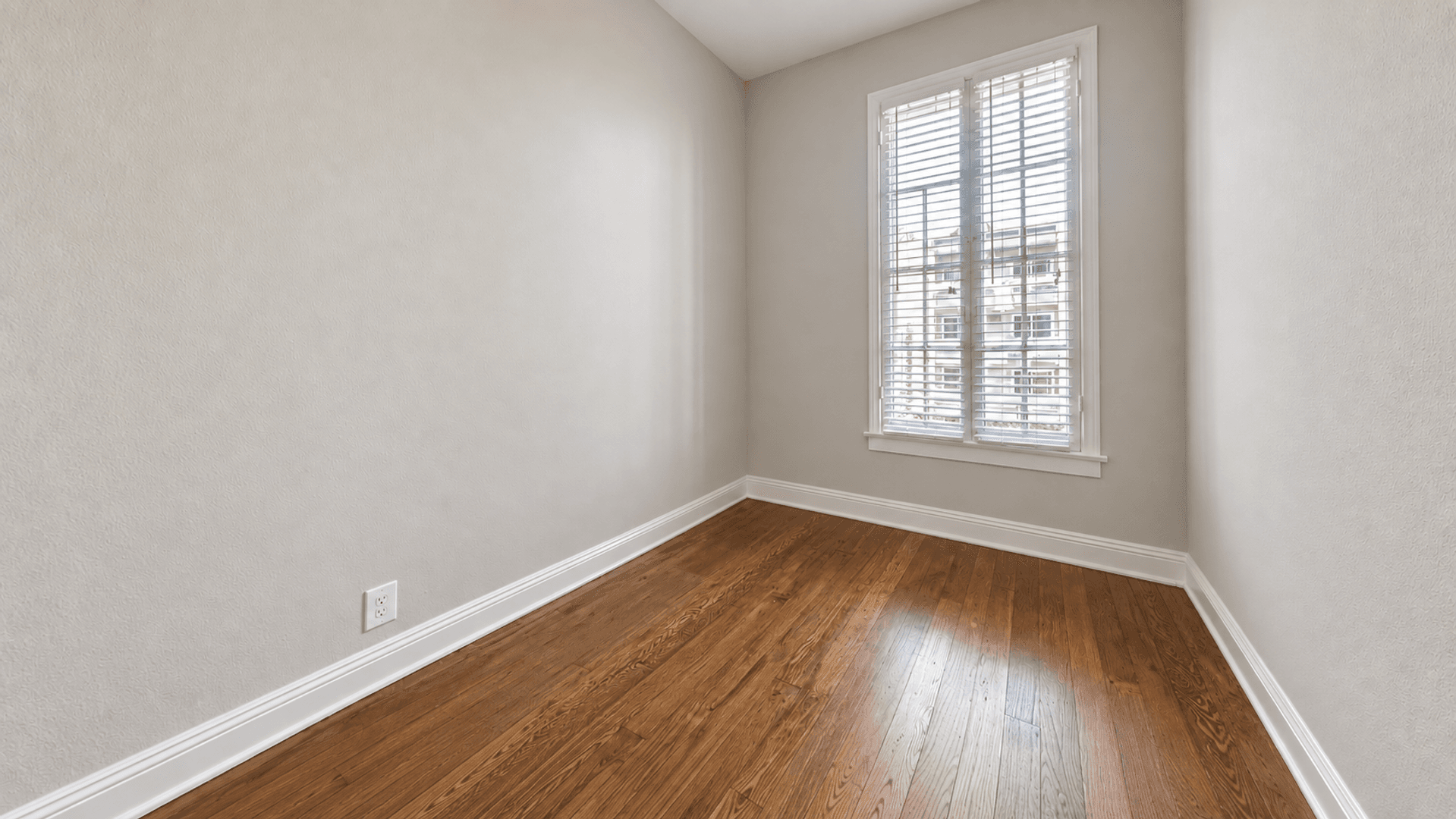 Los Angeles Apartment: 326 S. Normandie Ave.