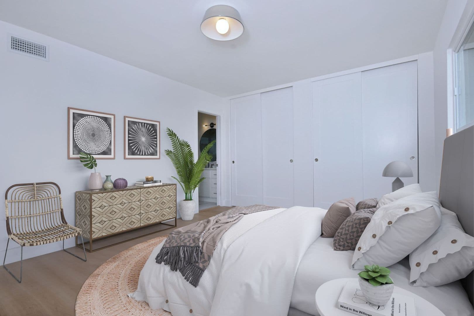 Santa Monica Apartment: 834 4th Street