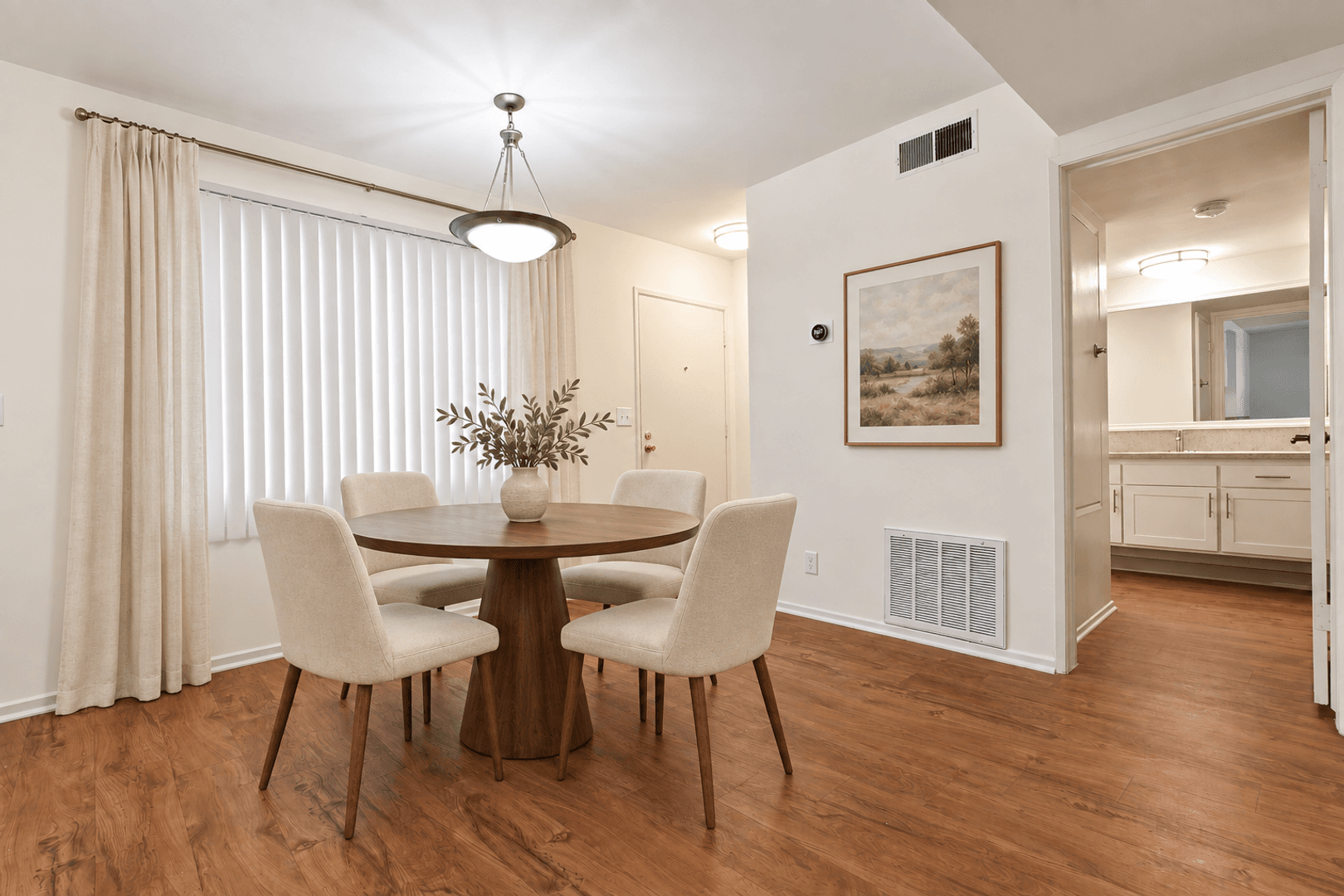 Sherman Oaks Apartment: 4701 Natick Ave