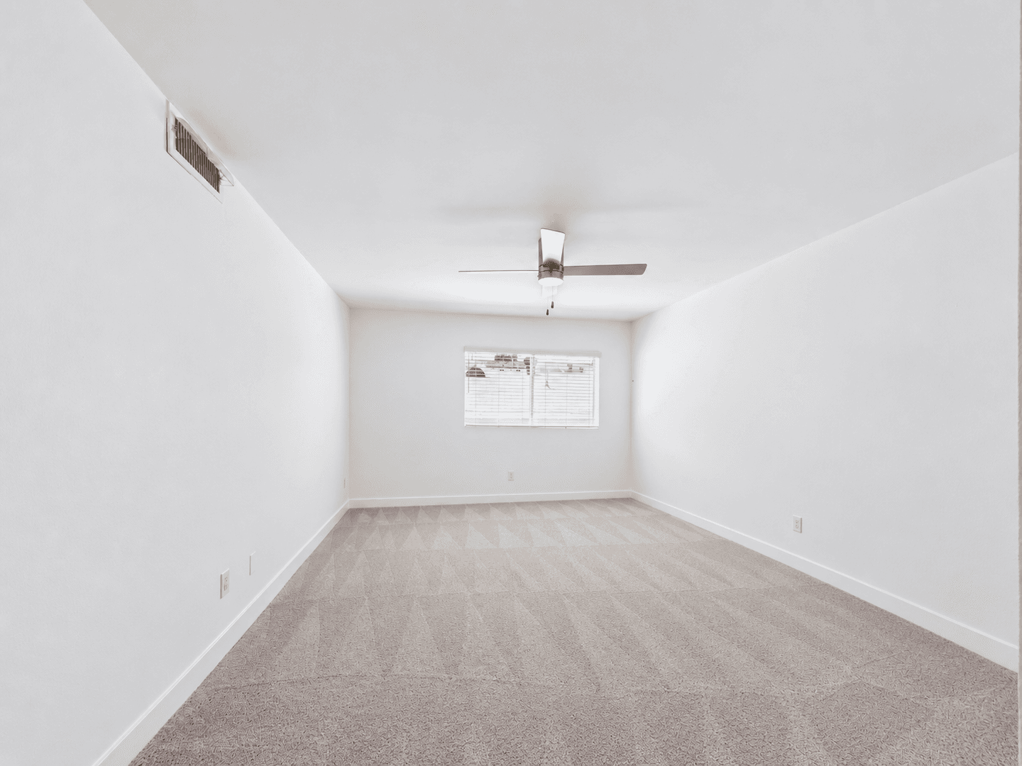 Sherman Oaks Apartment: 4365 Mammoth Ave