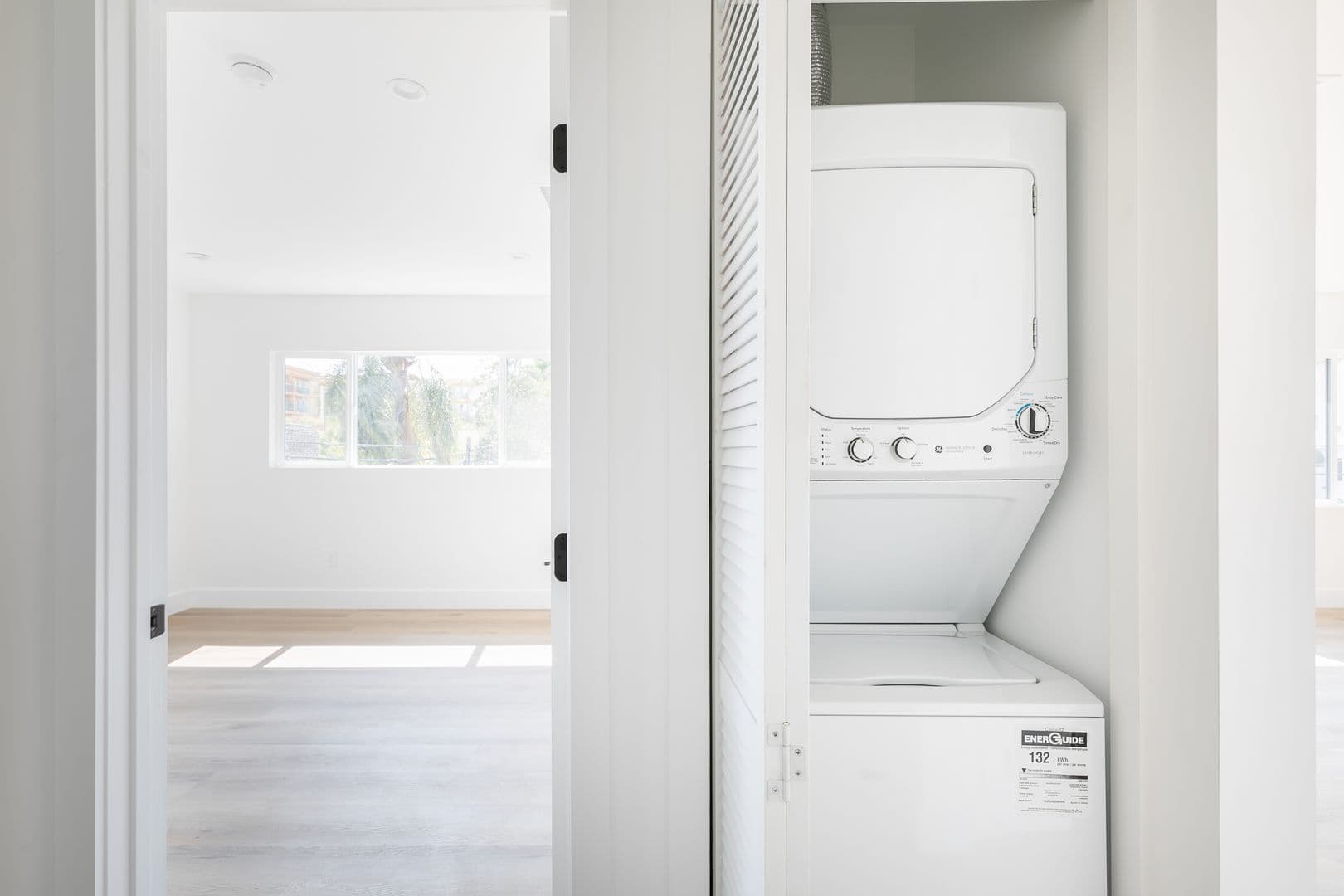Los Angeles Apartment: 5358 Loma Linda Ave
