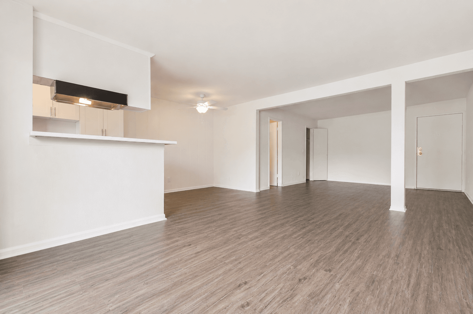 Reseda Apartment: 7722 Reseda Blvd