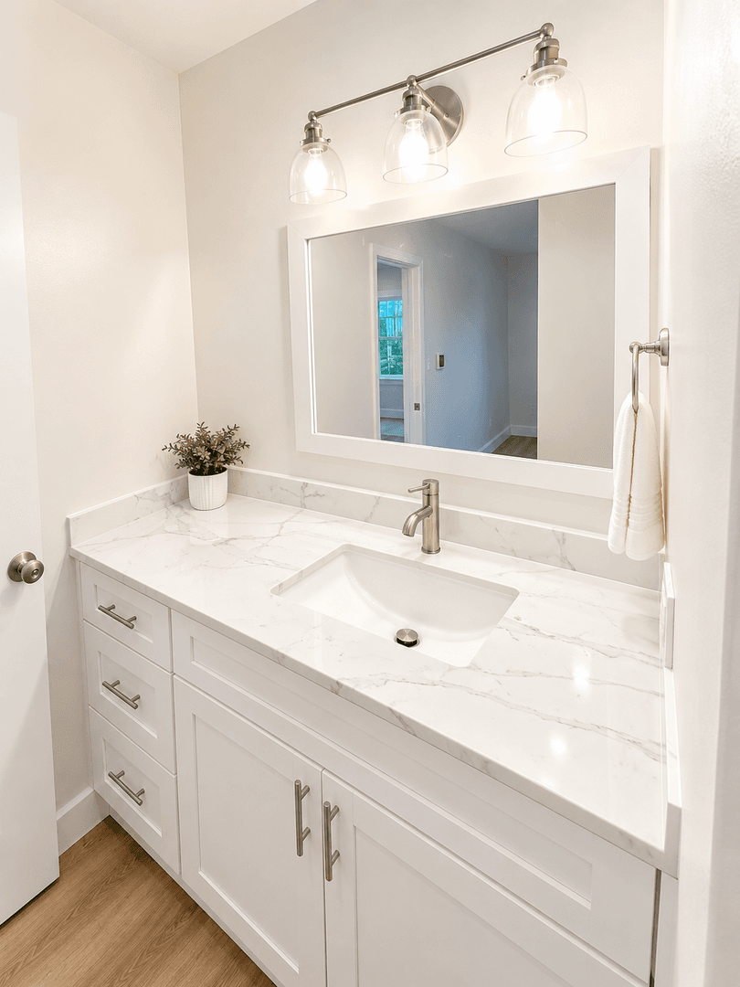 Los Angeles Apartment: 1625 S. St Andrews Place