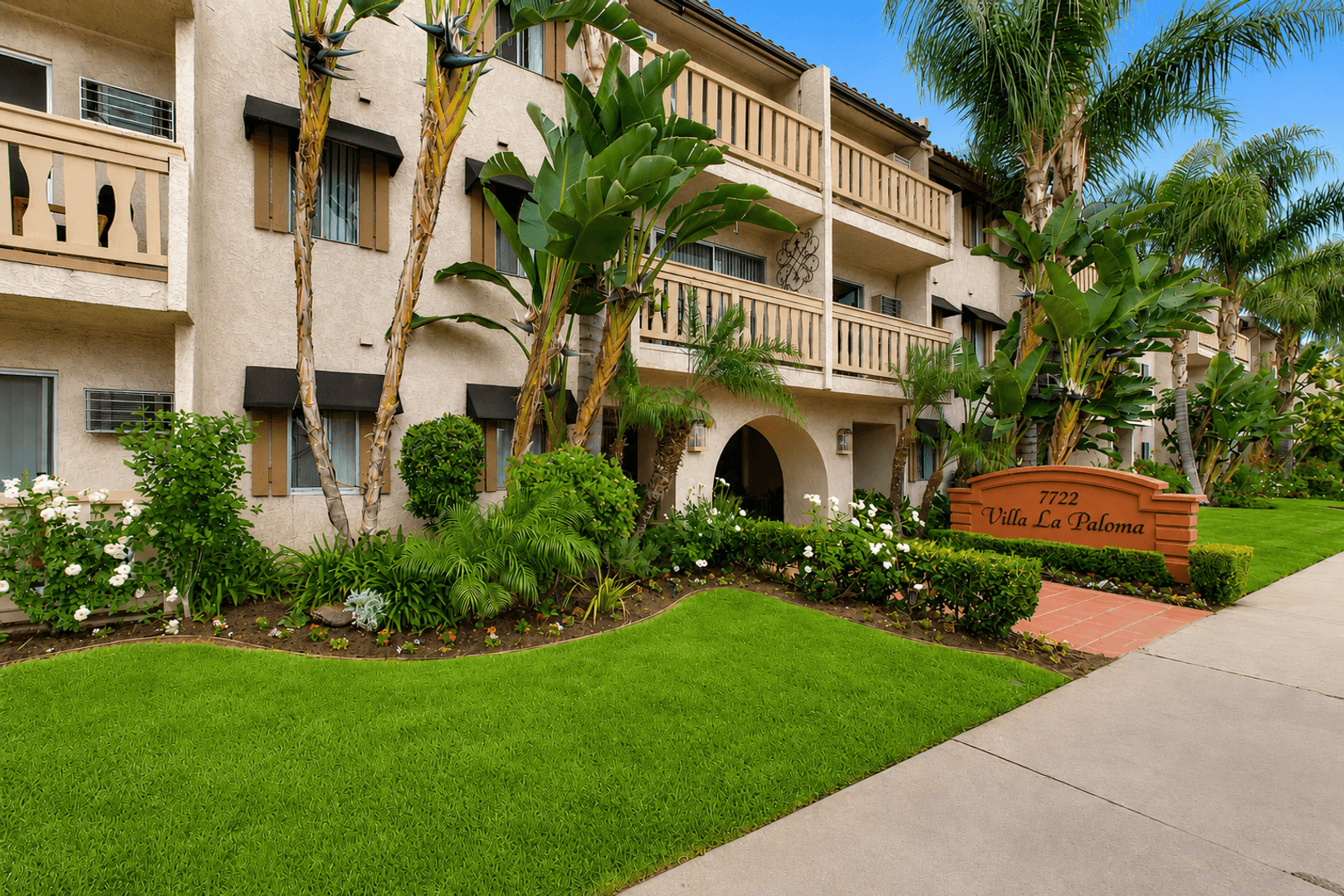 Reseda Apartment: 7722 Reseda Blvd