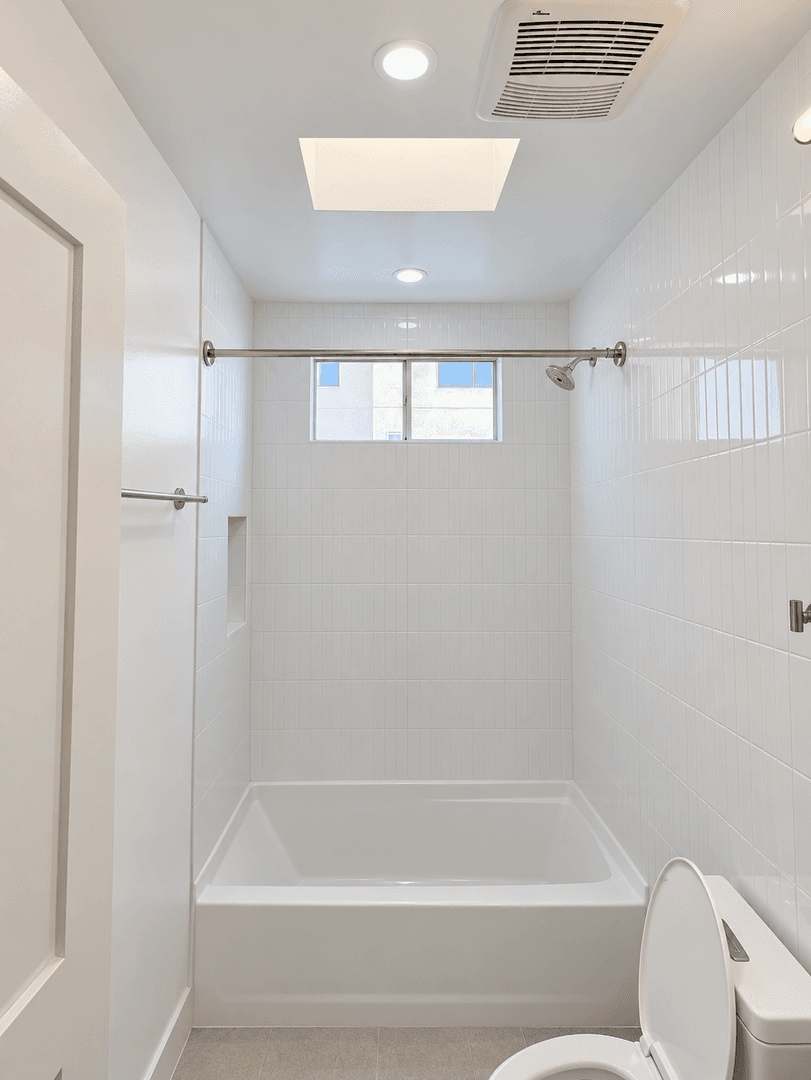 Los Angeles Apartment: 3701 Hughes Ave