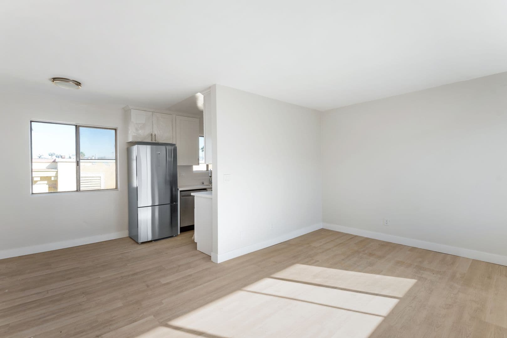 Los Angeles Apartment: 1408 S. St Andrews Place